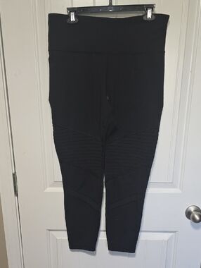 Old Navy Active Black Elevate Legging with GO-DRY